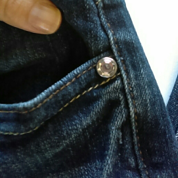 Jeans - Picture 2 of 3